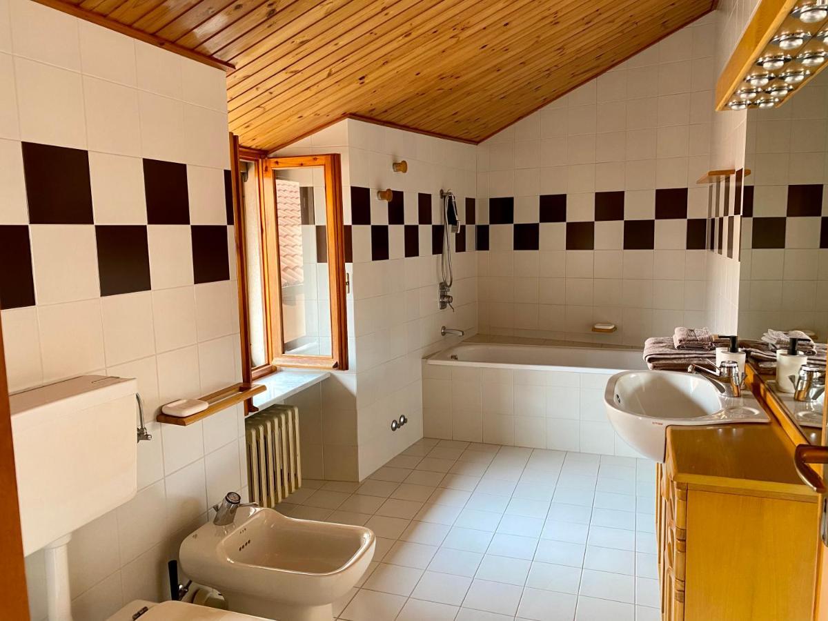 La Casa Della Rocca - Monferratohome Camagna Monferrato ภายนอก รูปภาพ